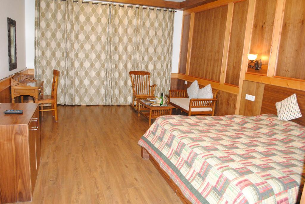 Vivaan The Sunrise Resort Manāli Esterno foto
