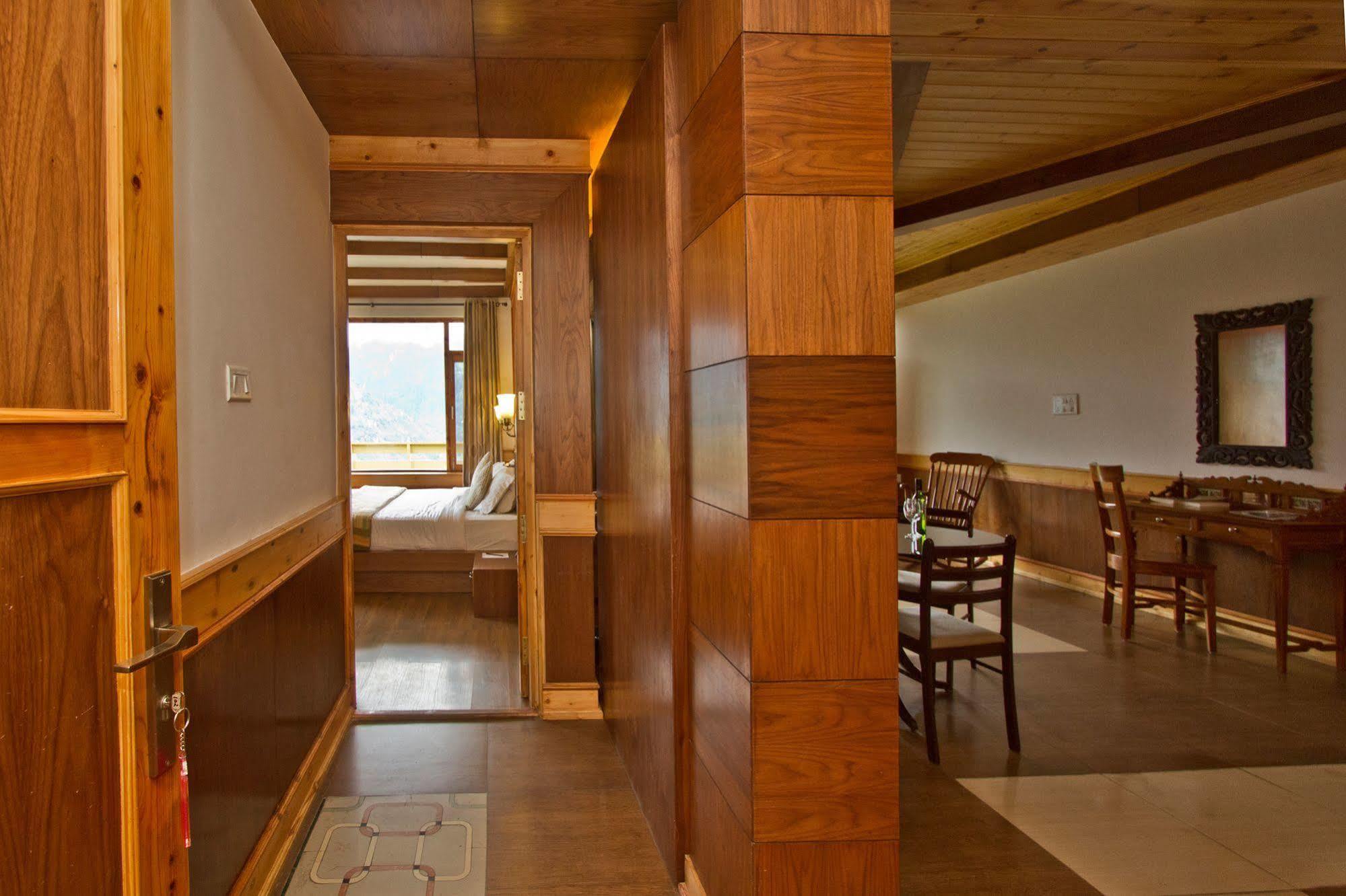 Vivaan The Sunrise Resort Manāli Esterno foto